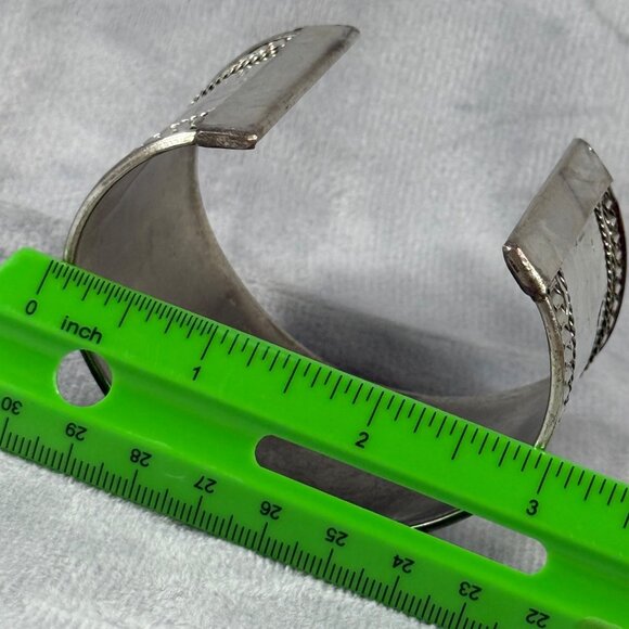 Wide Hammered Silver Tone Metal Cuff Bracelet Braided Textured Edging Boho - Picture 10 of 16